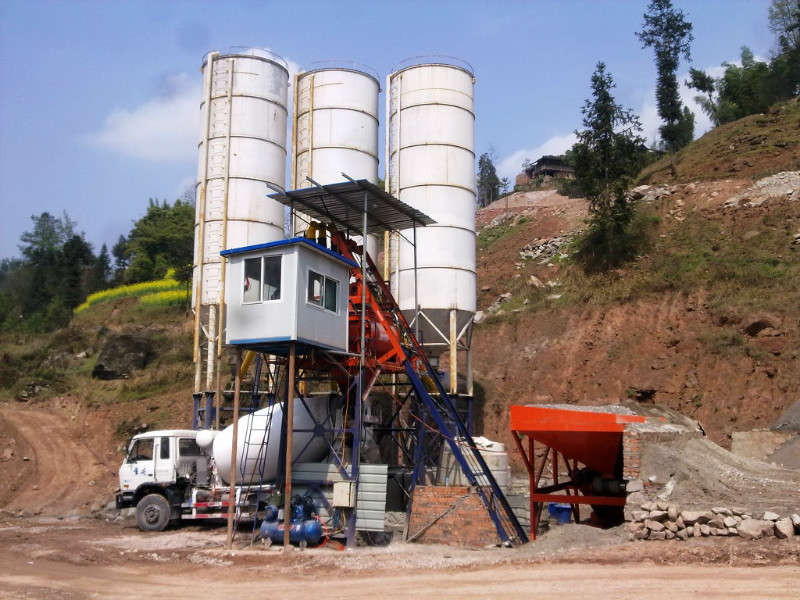 重庆(jin)混凝土搅拌站q行注意事项