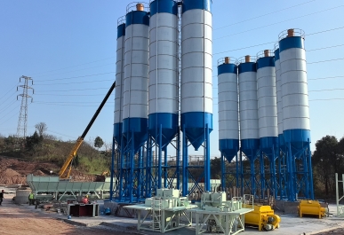 重庆(jin)混凝土机械设备؜凝土筑机械有哪? class=